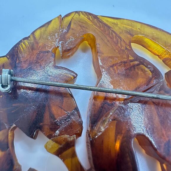 REPAIR antique vintage retro carved apple juice Bakelite large floral brooch - Picture 6 of 8